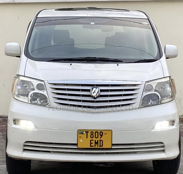 Toyota Alphard 2004 White