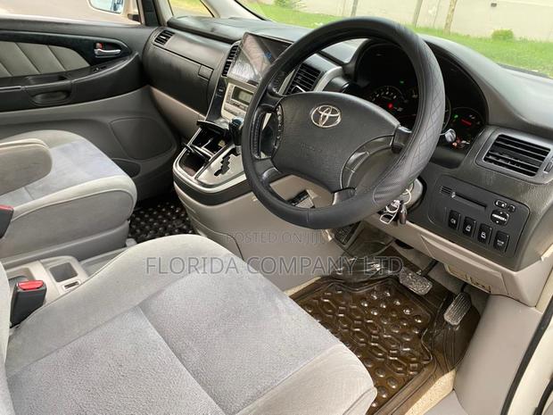 Toyota Alphard 2004 White