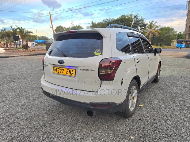 Subaru Forester 2013 White