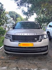 Land Rover Range Rover Vogue 2024 Gold for sale