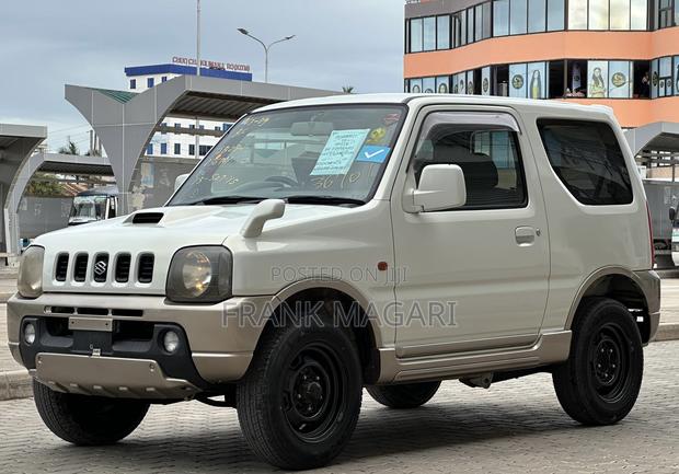 Suzuki Jimny 2001 White