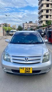 Toyota IST 2004 Silver for sale