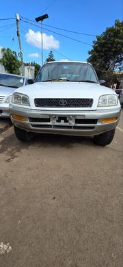 Toyota RAV4 Base FWD 1999 Silver for sale