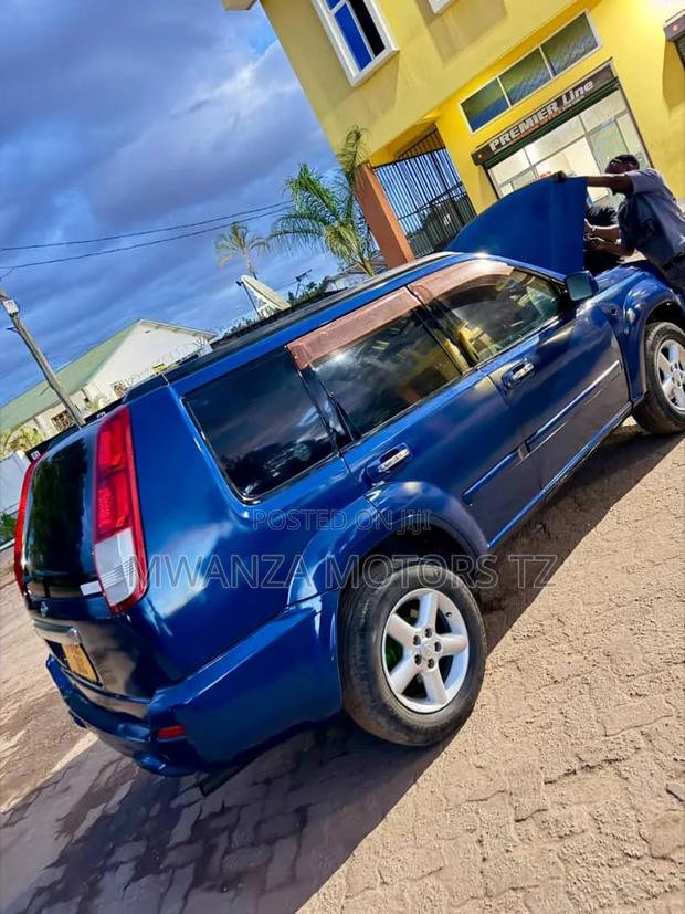Nissan X-Trail 2004 Blue