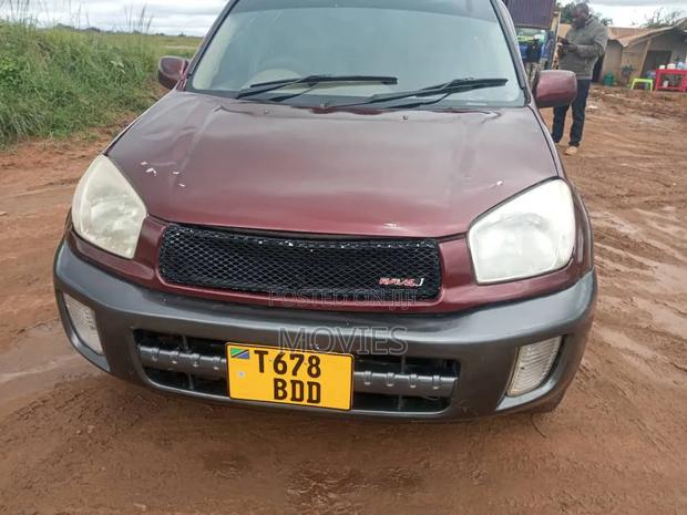 Toyota RAV4 Automatic 2003 Red