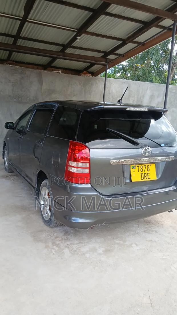Toyota Wish 2006 Gray