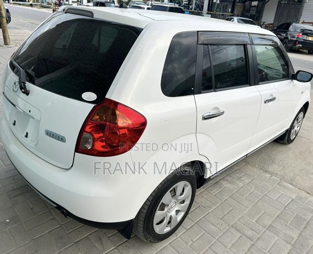 Mazda Verisa 2010 White