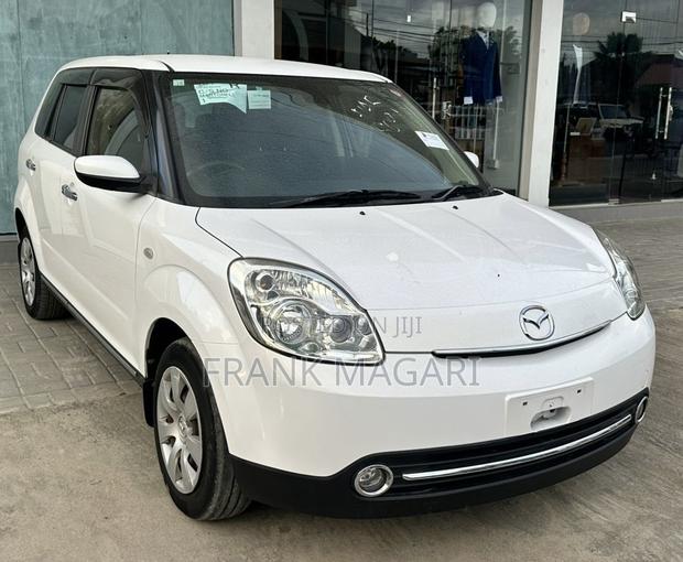 Mazda Verisa 2010 White