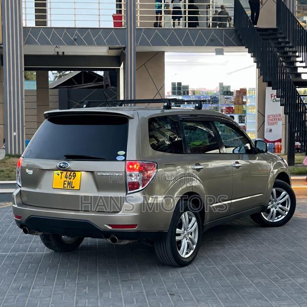 Subaru Forester 2009 Beige