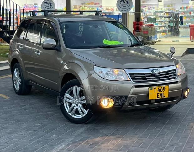 Subaru Forester 2009 Gold