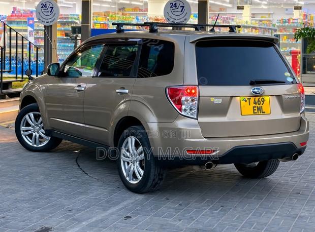 Subaru Forester 2009 Gold