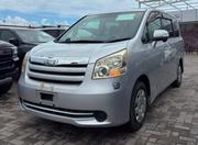 Toyota Noah 2009 Silver for sale