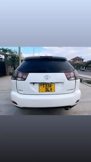 Toyota Harrier 2005 White for sale