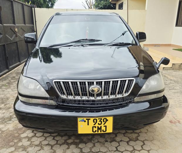 Toyota Harrier 1999 Black