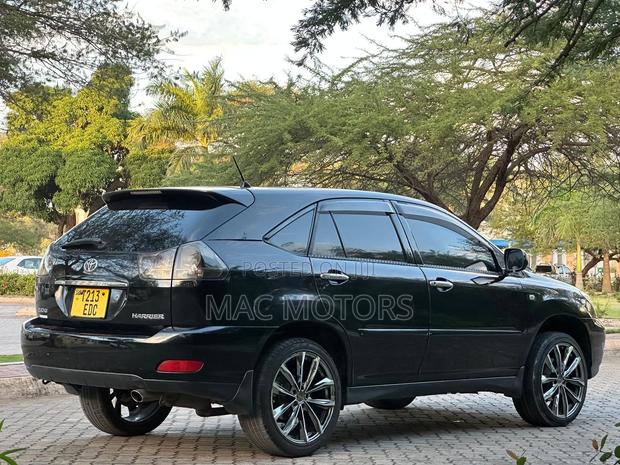 Toyota Harrier 2.4 2006 Black