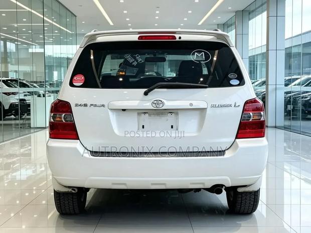 Toyota Kluger 2006 White