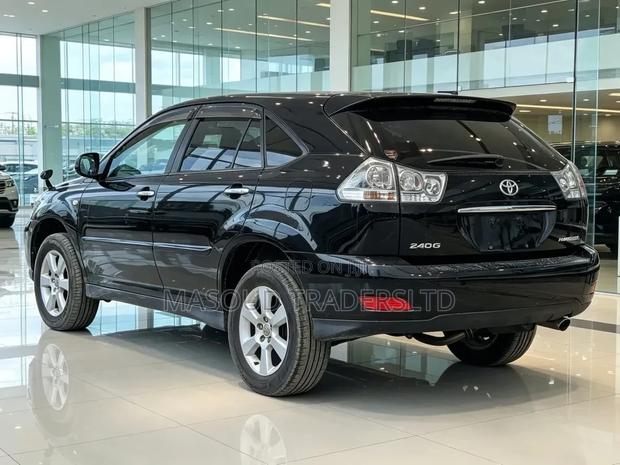 Toyota Harrier 2.4 2010 Black
