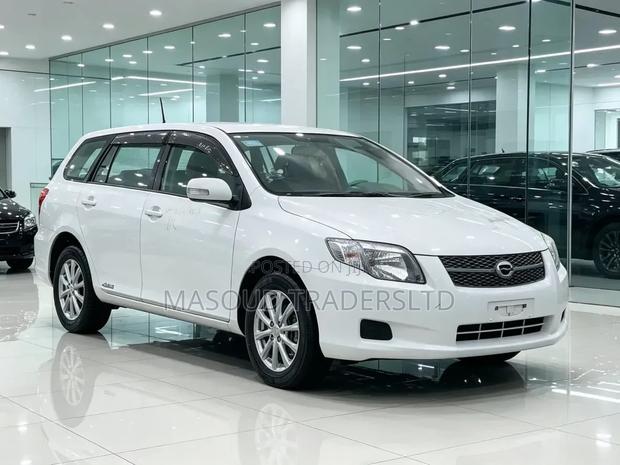 Toyota Corolla Fielder 1.8 Petrol AWD 2008 White