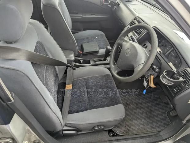 Toyota Carina 2.0 AWD Sedan 1999 Silver