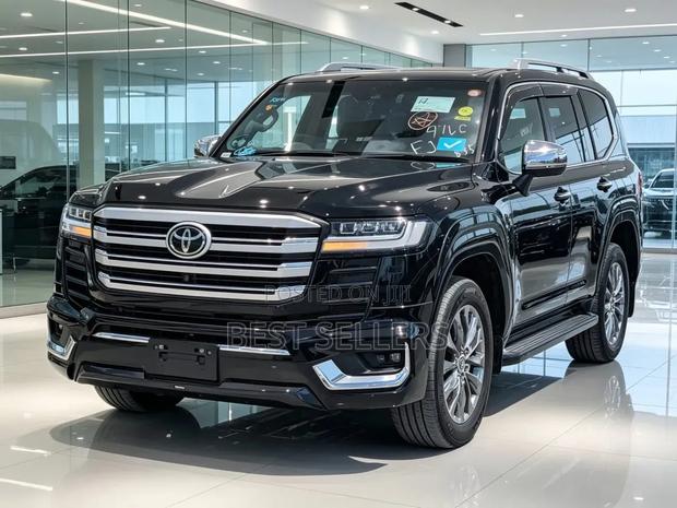 Toyota Land Cruiser LC300 2023 Black