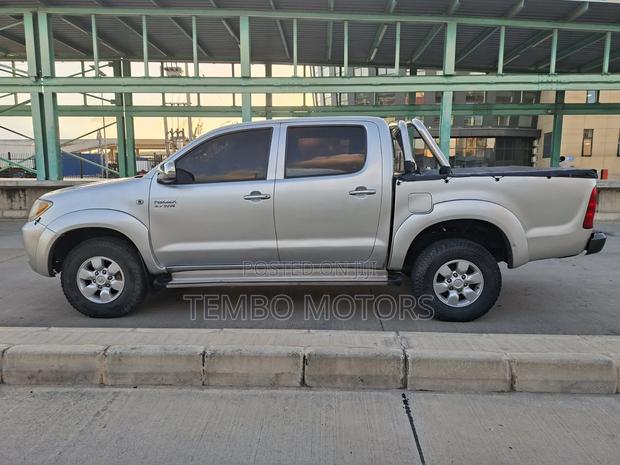 Toyota Hilux 2.5 Cab 2005 Silver