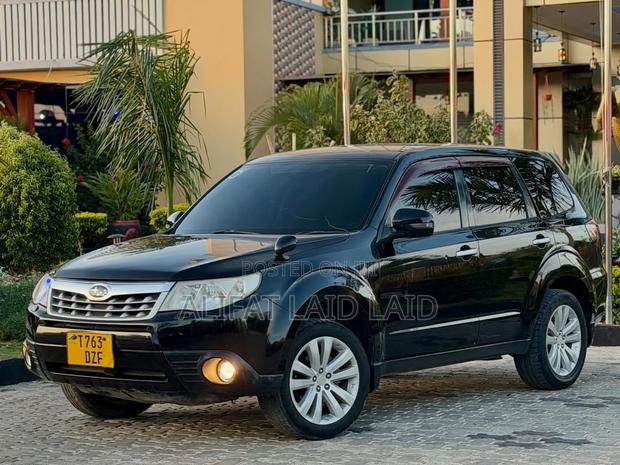 Subaru Forester 2011 Black