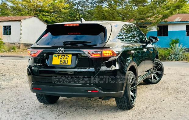 Toyota Harrier 2016 Black