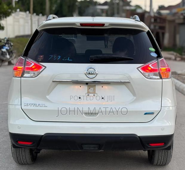 Nissan X-Trail 2015 White