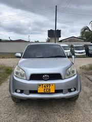 Toyota Rush 2010 Silver for sale