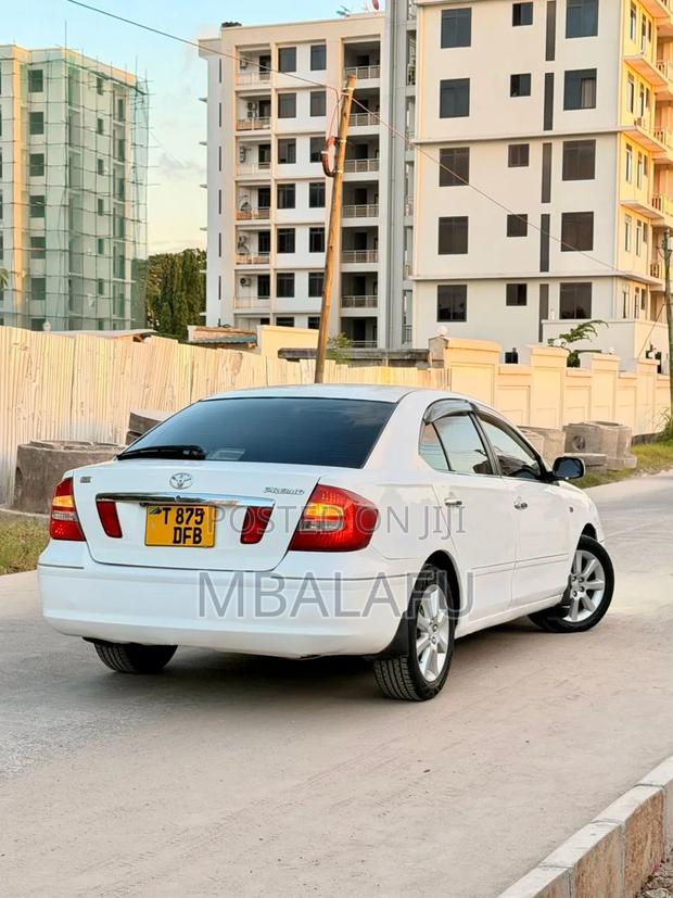 Toyota Premio 2005 White