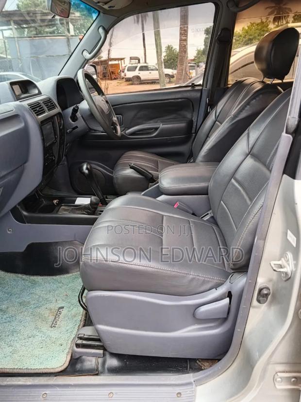 Toyota Land Cruiser Prado 2006 Silver