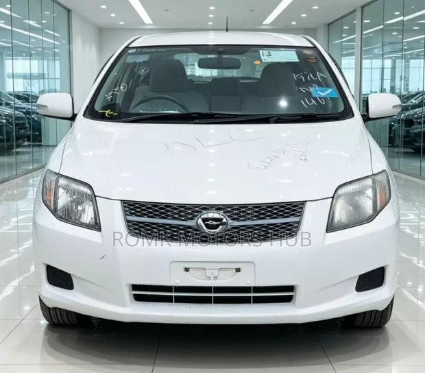 Toyota Corolla Fielder 2008 White