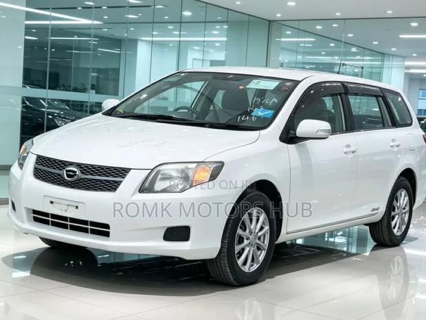 Toyota Corolla Fielder 2008 White