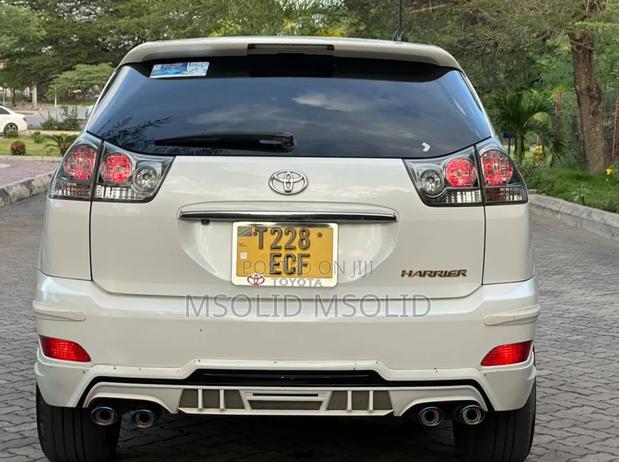 Toyota Harrier 2007 White