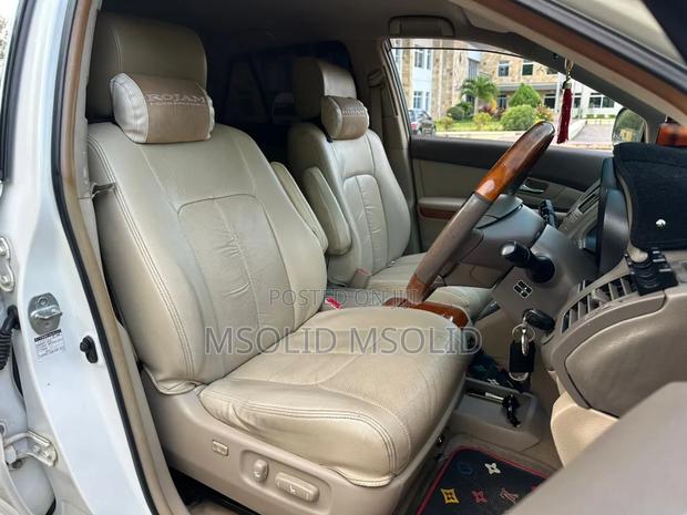 Toyota Harrier 2007 White