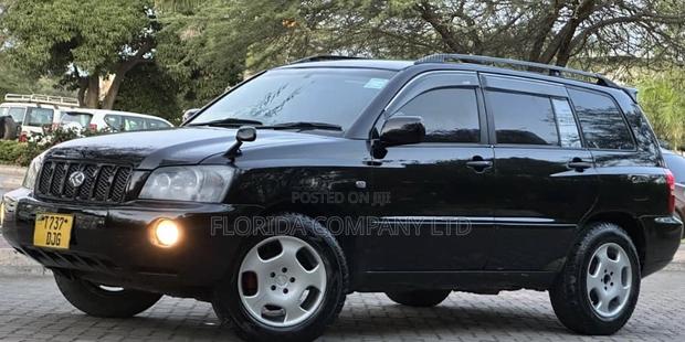 Toyota Kluger 2002 Black