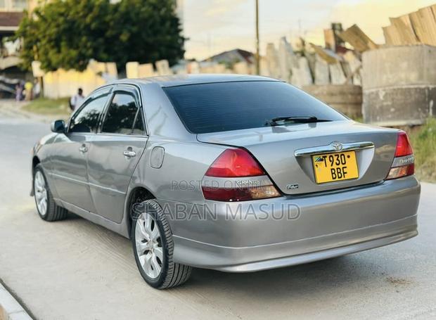 Toyota Mark II 2.0 AWD 2002 Gray