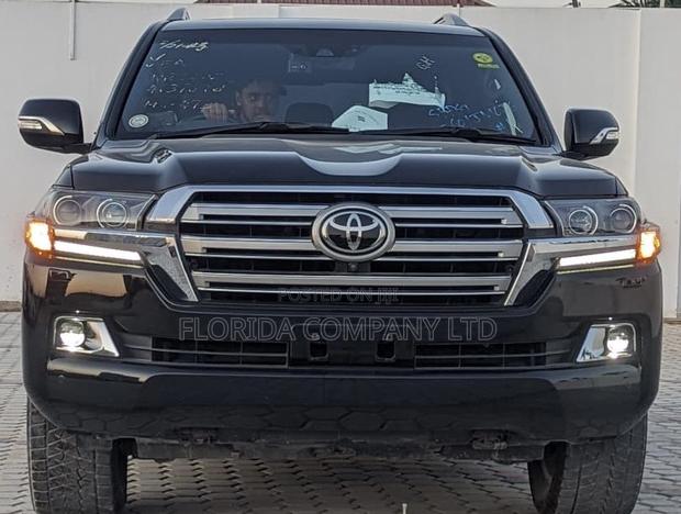 Toyota Land Cruiser Prado 2016 Black