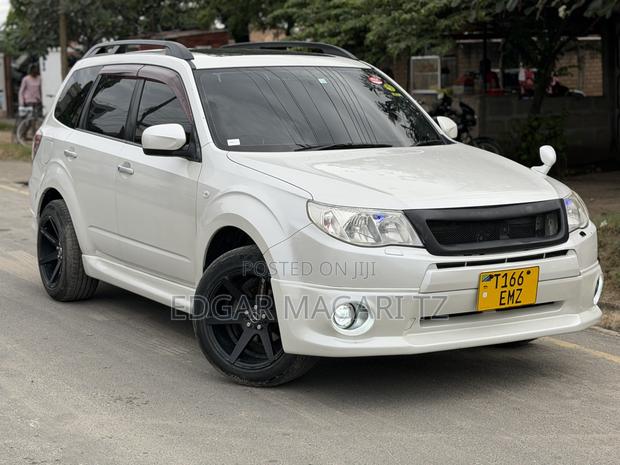 Subaru Forester 2009 White