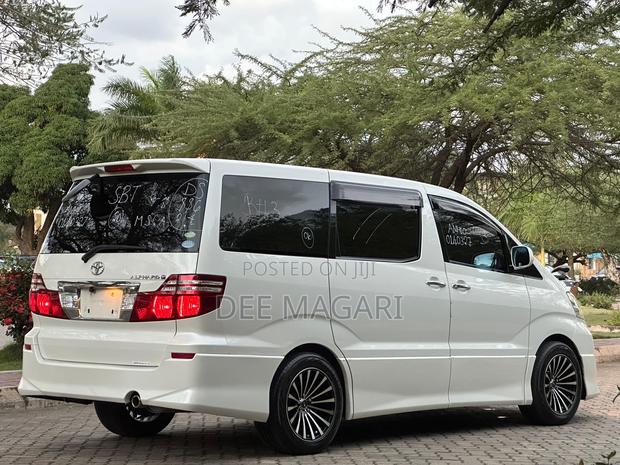 Toyota Alphard 2007 White