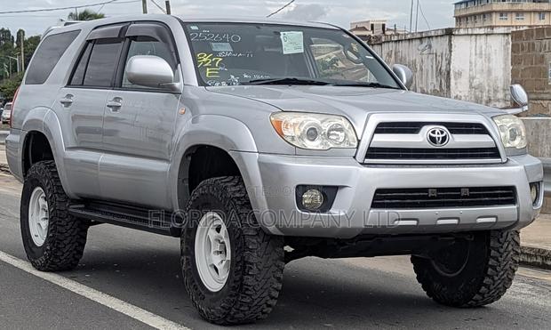 Toyota Hilux Surf 2005 Silver