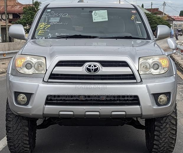 Toyota Hilux Surf 2005 Silver