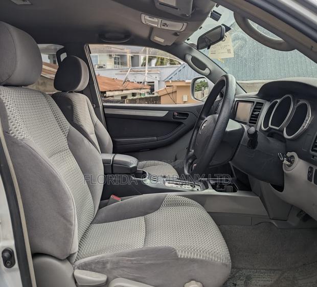 Toyota Hilux Surf 2005 Silver