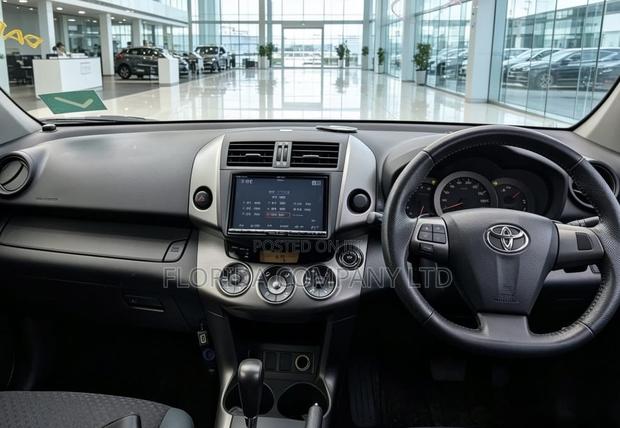 Toyota Vanguard 2013 Black