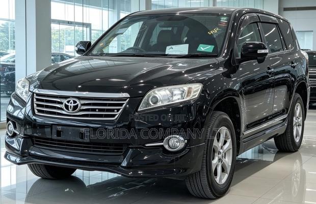 Toyota Vanguard 2013 Black