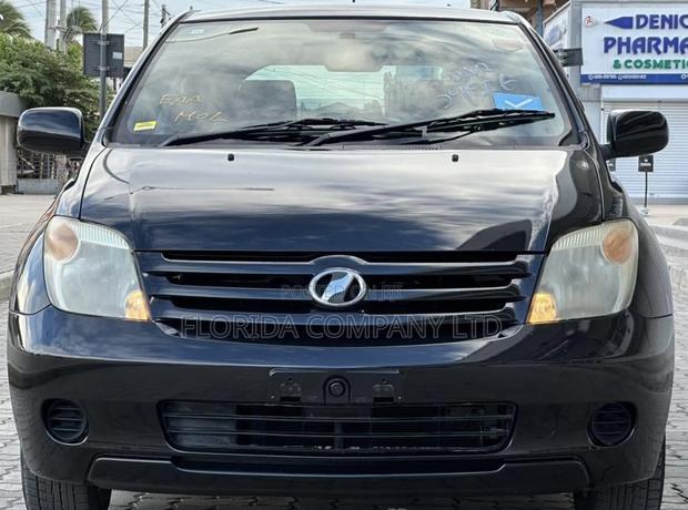 Toyota IST 2005 Black