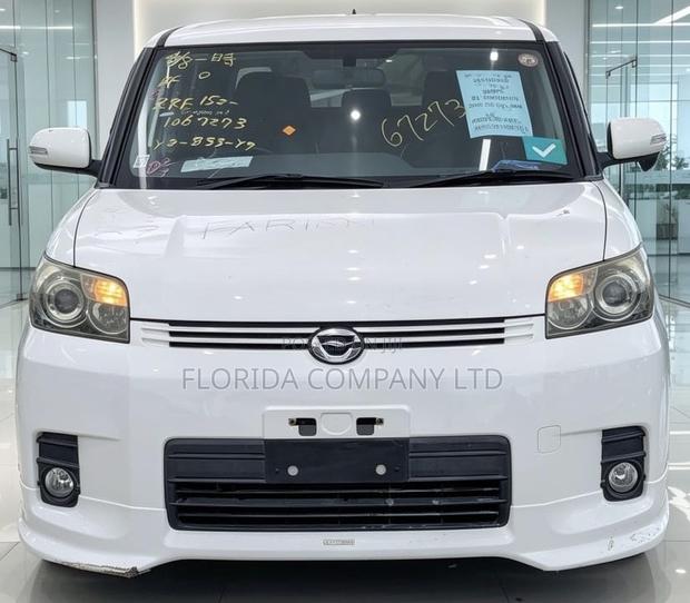 Toyota Corolla Rumion 2008 White