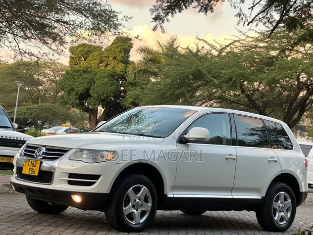 Volkswagen Touareg V6 TDI 2010 White