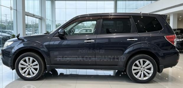 Subaru Forester 2011 Gray