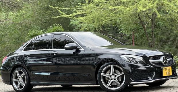 Mercedes-Benz C200 2014 Black
